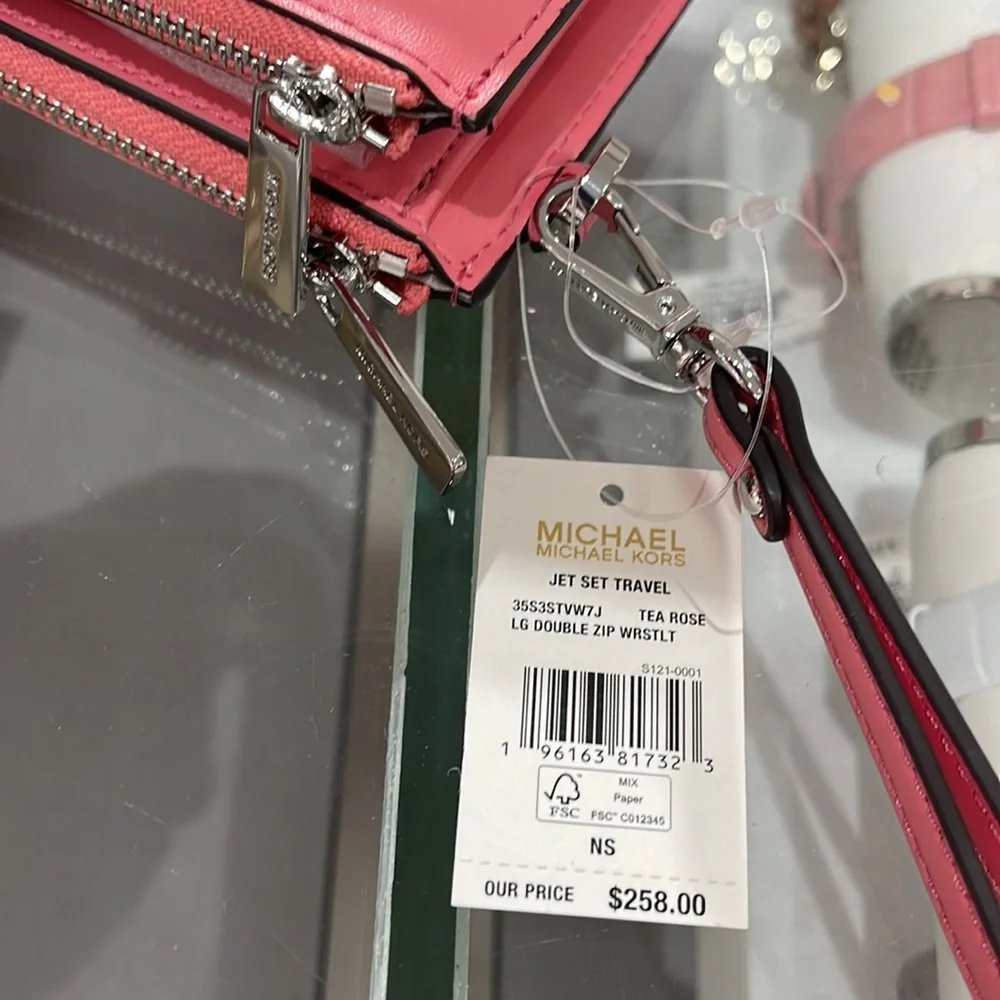 MICHAEL KORS JET SET TRAVEL 35S3GTVW7J LIGHT SAGE LG DOUBLE ZIP WRISTLET-WALLET - Picture 13 of 16